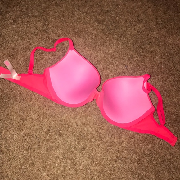 Victoria’s Secret Bra - Picture 3 of 3